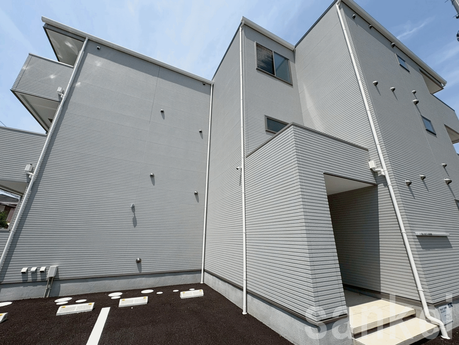 今すぐ住み替え！築浅2LDKで初期費用を地域最安値で実現